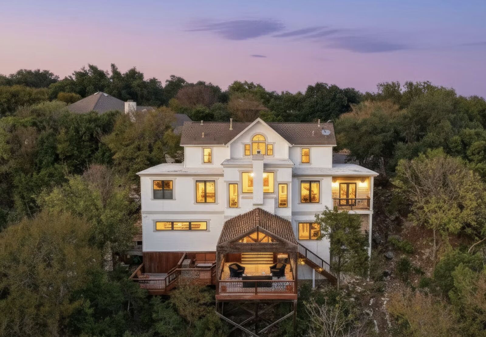 Drone twilight photo of a home