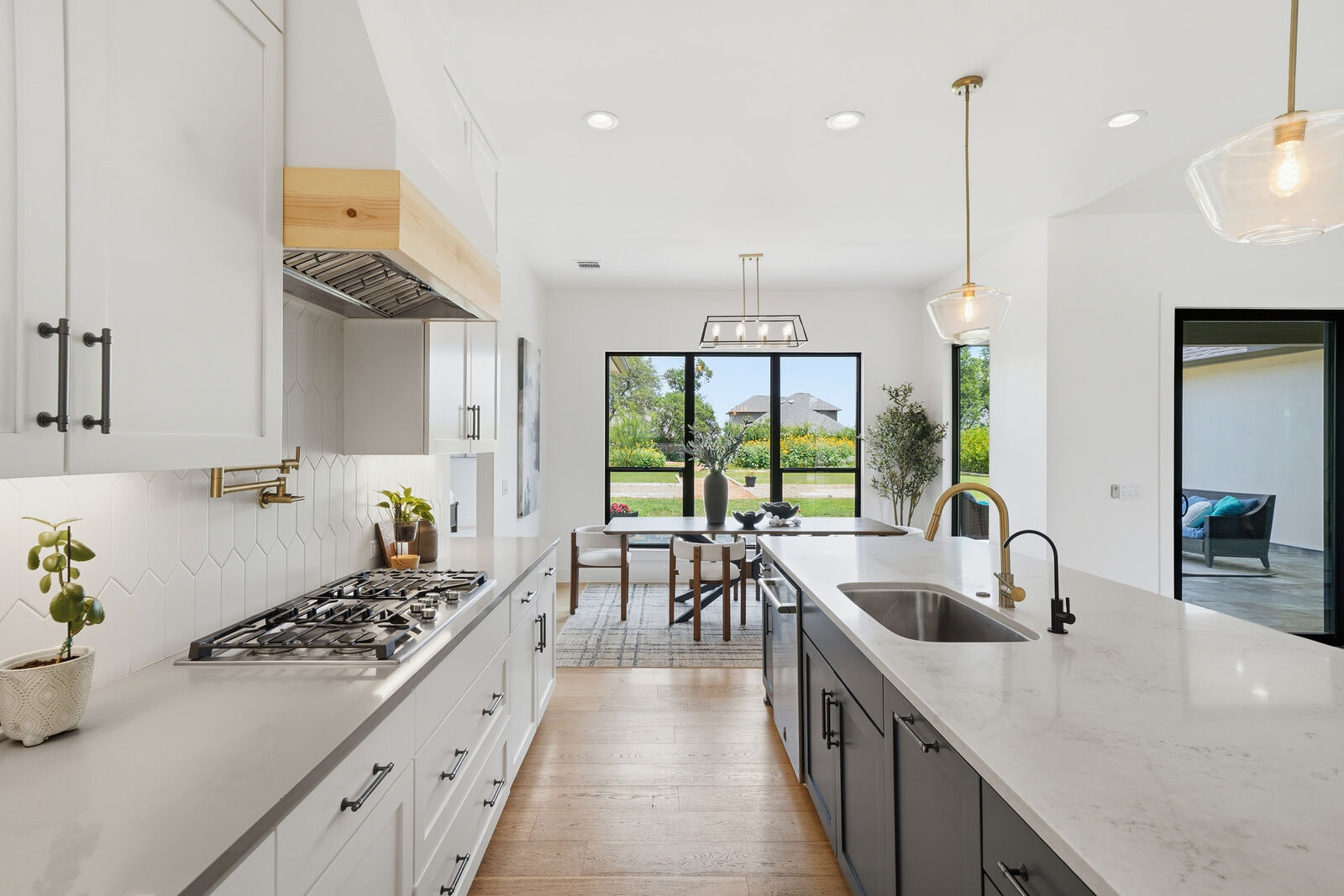 Modern kitchen